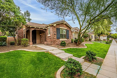 15370 W Bloomfield Rd Photo 1