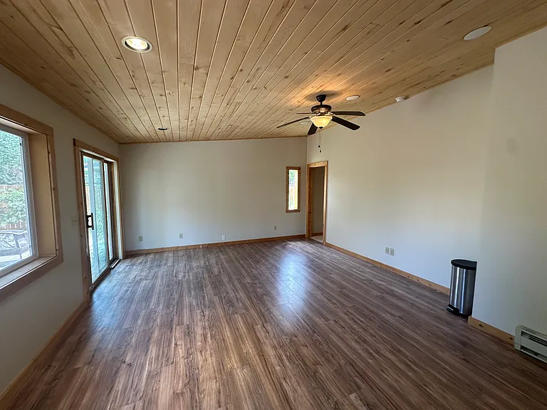 705 Palisade Dr — Photo 14
