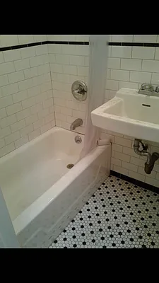 Rented by New York Realty Minimax Inc | media 4