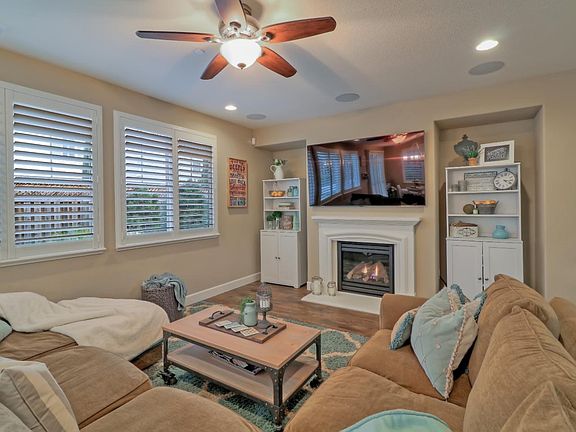 4th image of 1675 Martinez Way