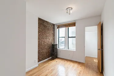 Rented by Bryan L Rozencwaig, LREB