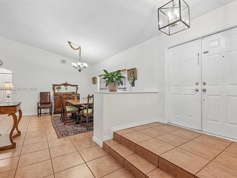 13100 NW 11th Dr — Photo 15