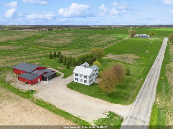 N5207 Lemke Rd, Chilton, WI 53014