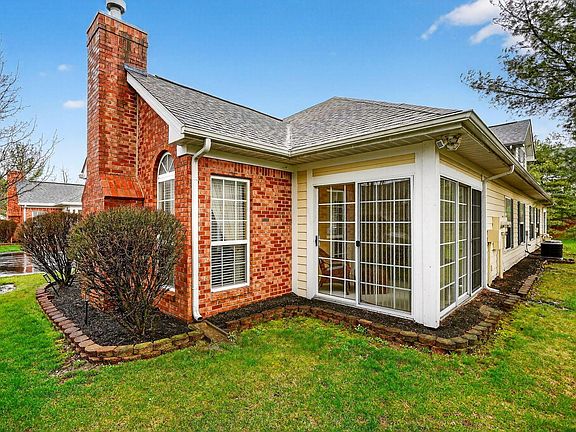 5th image of 156 Orchard Oak Dr