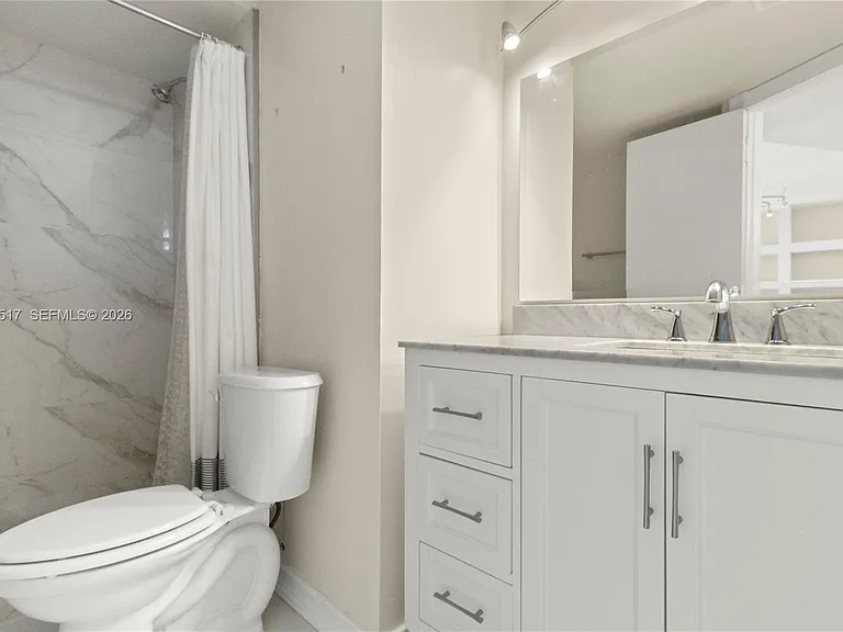3703 NE 166th St #904 — Photo 24