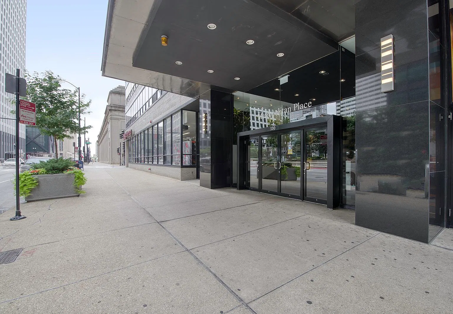 2 bed, 1300 sqft, $3,350 — Photo 2
