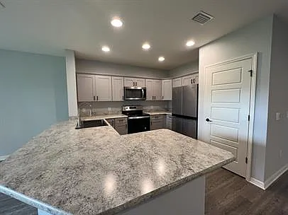 1631 Town Park Ct — Photo 13