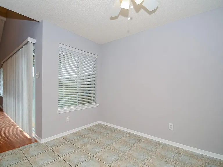 12722 Ashford Brook Dr — Photo 21