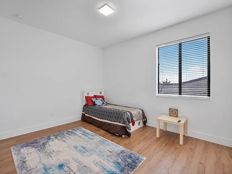 10585 Cobalt Ct — Photo 40