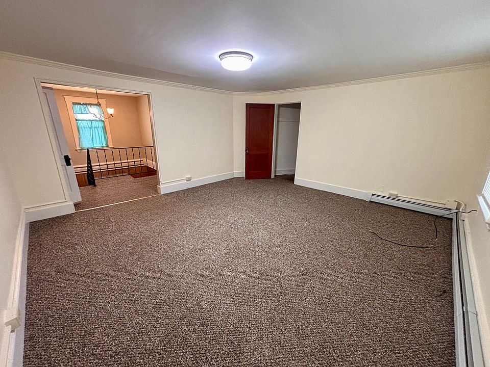 1st image of 126 Jackson St #B