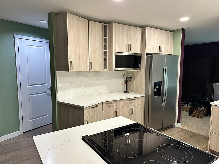 Kitchen with entrance in the dining room