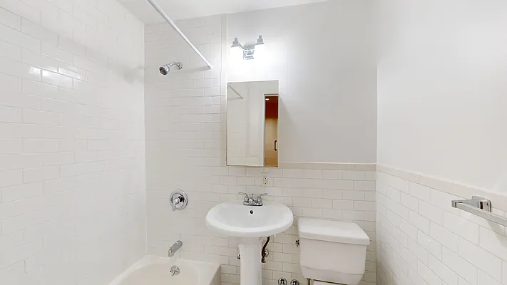 Rented by Bond New York | media 17