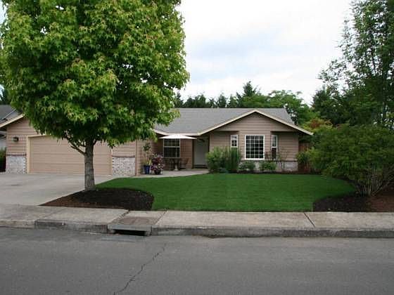 1st image of 13615 NE 6th Ct