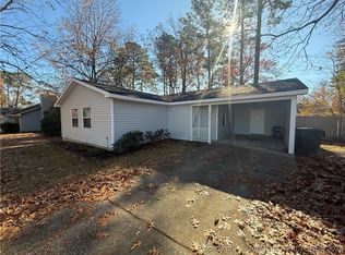 7213 Reedy Creek Dr, Fayetteville, NC 28314