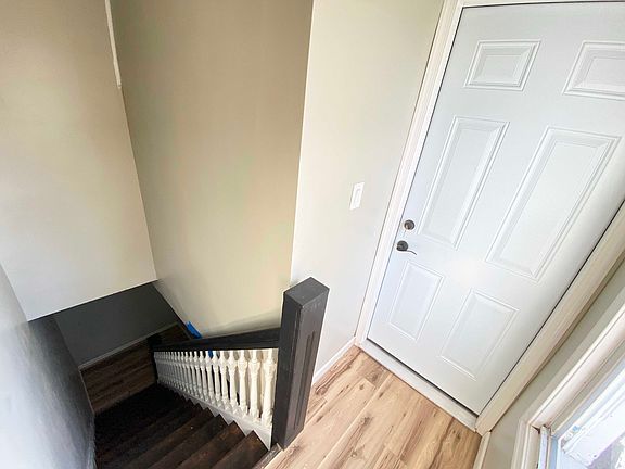 4th image of 1426 W Rockland St Floor 3