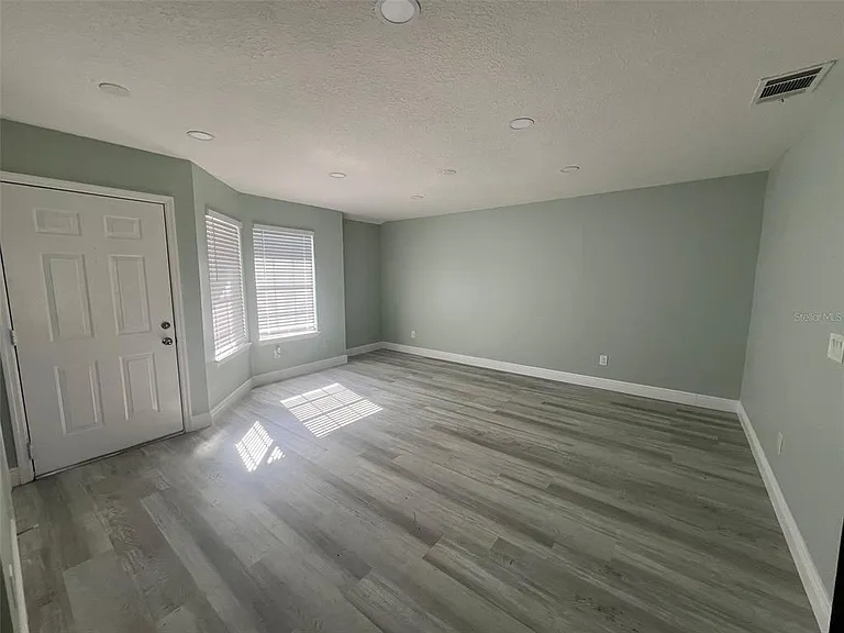 2906 Candela Ct — Photo 8