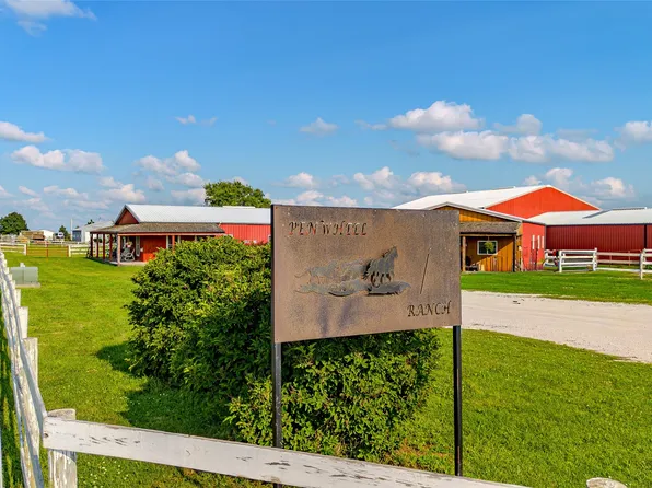 3254 White Pole Rd, Stuart, IA 50250