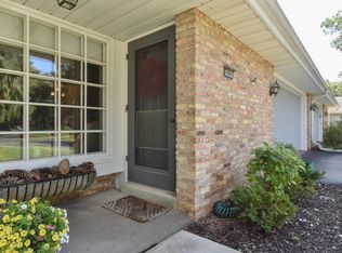 18880 Wilderness Ct, Brookfield, WI 53045