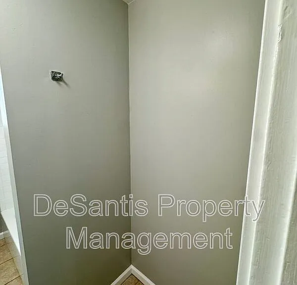227 5th Ave #2 — Photo 30