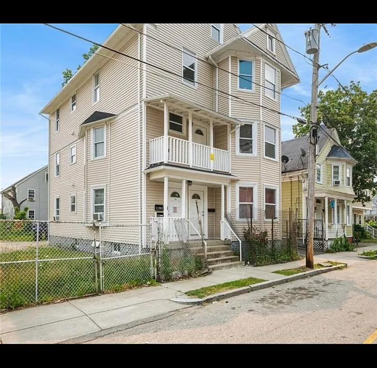 10 Mount Vernon St #3