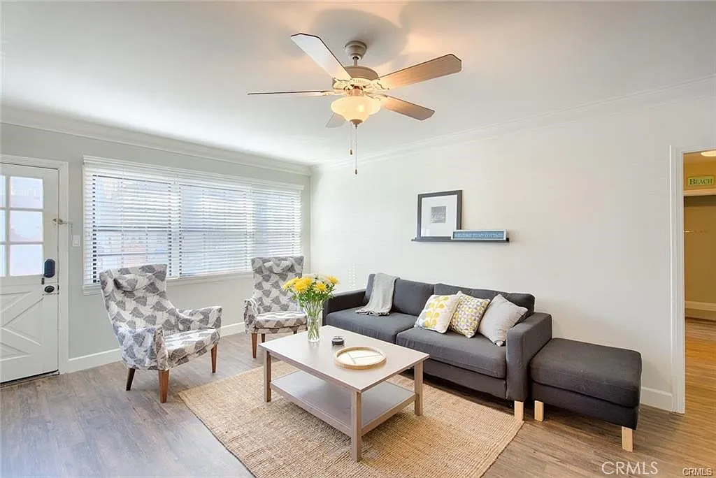 2 bed, 850 sqft, $3,950 — Photo 1