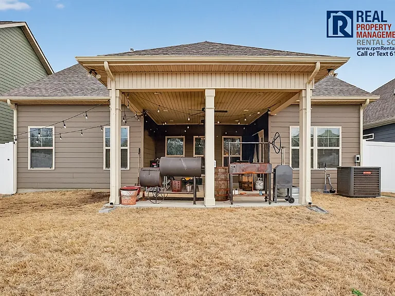 3664 Stormy Ln — Photo 32