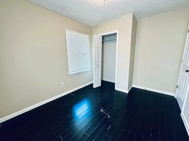 2506 Fureen Dr — Photo 12