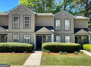 1003 Masons Creek Cir, Sandy Springs, GA 30350