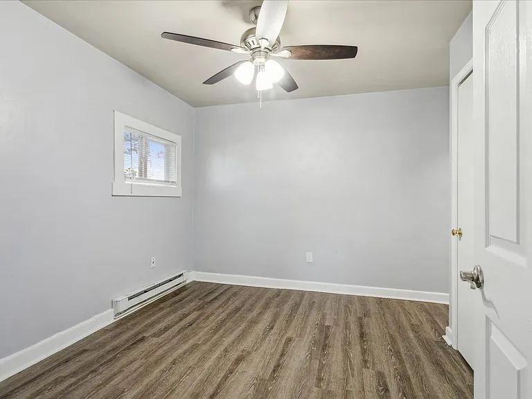 222 Woodhaven Rd #A — Photo 6