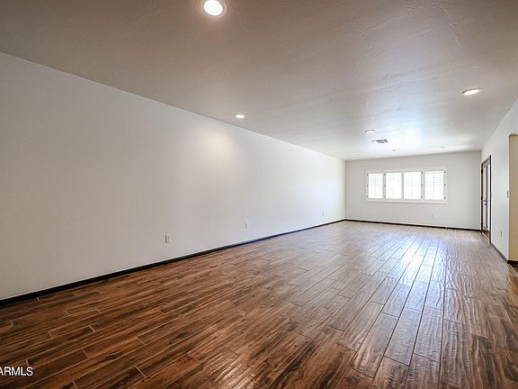 3rd image of 2115 E HERMOSA Drive