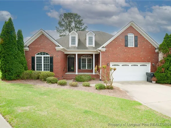 4721 Bramble St, Hope Mills, NC 28348