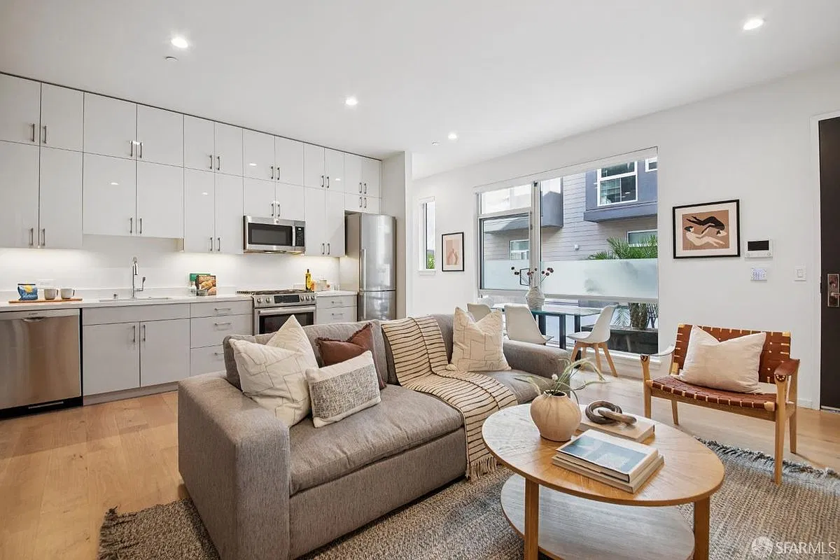 1 bed, 1.0 bath, 730 sqft, $3,500 — Photo 3