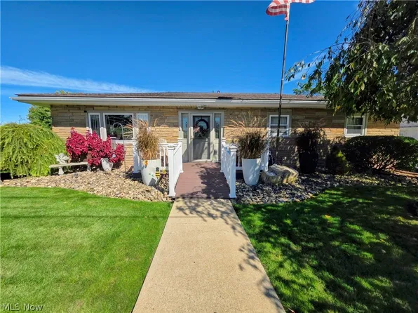 600 Troy Dr, Steubenville, OH 43953