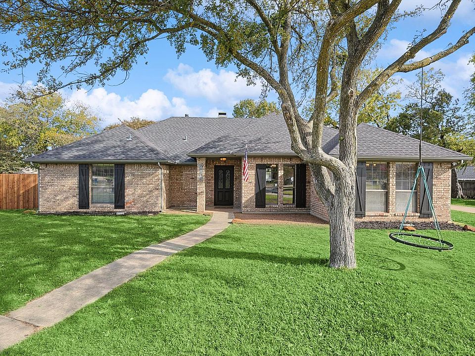 1st image of 626 Park Ln