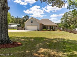 607 N Brooks Ave, Pelahatchie, MS 39145