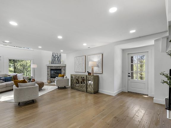 6th image of 7711 Steeplechase Ct