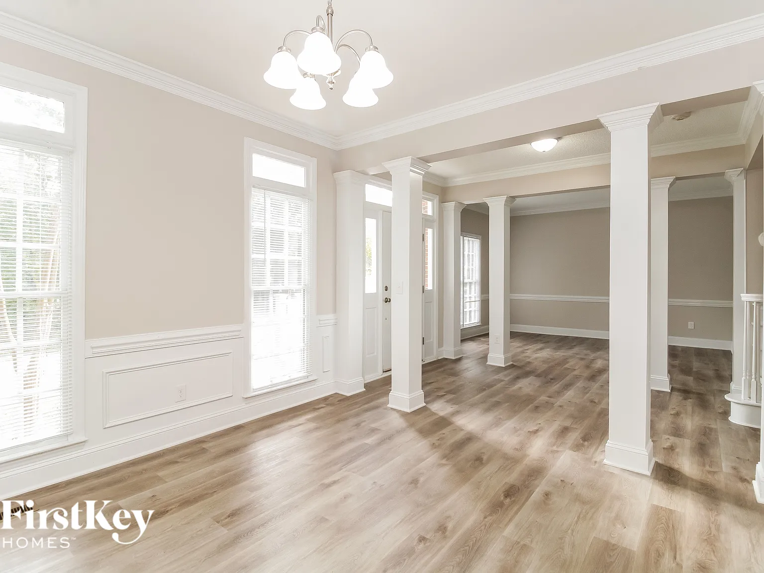 4 bed, 2.5 bath, 2590 sqft, $3,220 — Photo 4