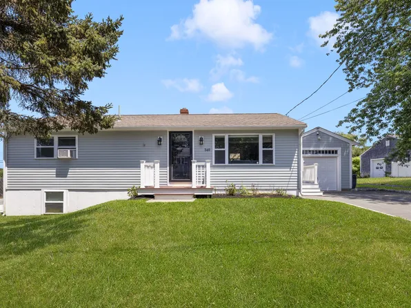 340 Old Mill Ln, Portsmouth, RI 02871