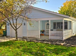 5034 Glenn Lodge Rd, Mentor, OH 44060