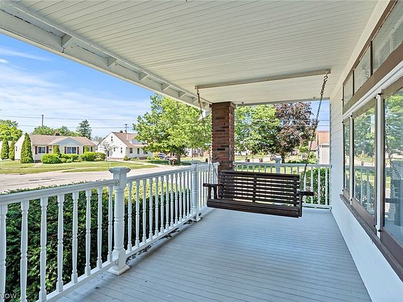 3rd image of 6502 Renwood Dr