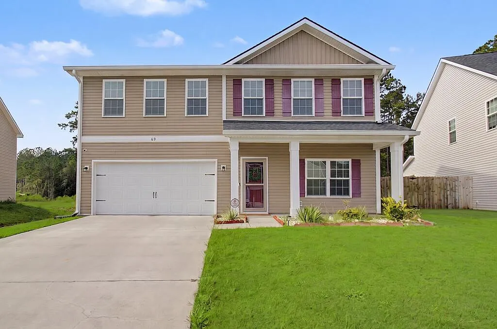 5 bed, 3.0 bath, 3170 sqft, $2,650 — Photo 1