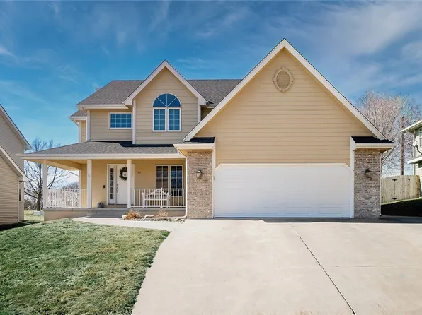 180 Sherrylynn Blvd, Pleasant Hill, IA 50327