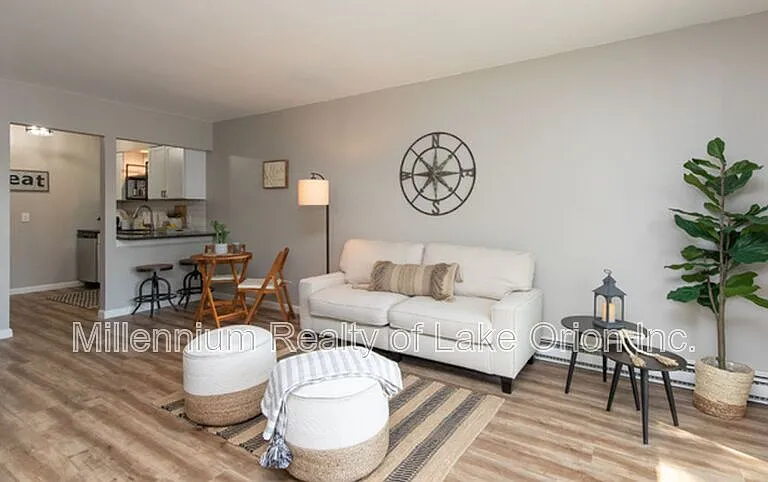 9941 Dixie Hwy #4 — Photo 2