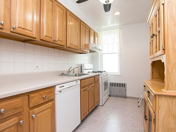 3rd image of 30-54 36th St #2F
