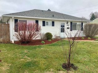 1017 E Taylor St, Dekalb, IL 60115