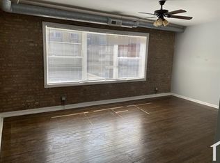 2450 E 78th St #201, Chicago, IL 60649