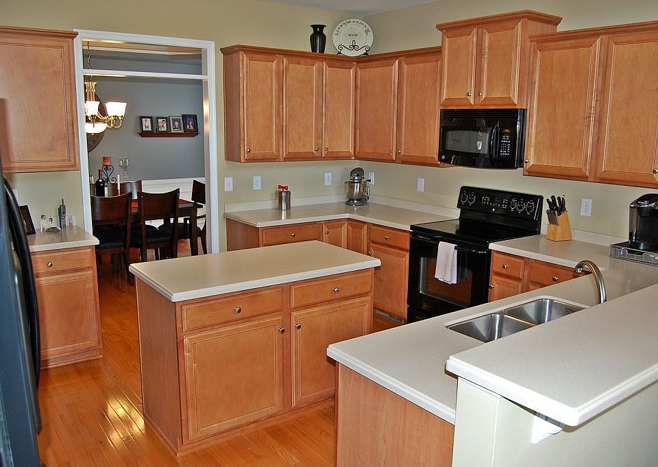 2nd image of 14418 Fountain View Dr