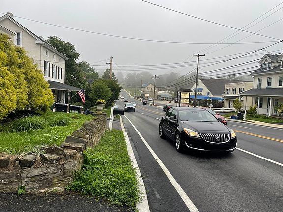 4th image of 661 Ridge Pike