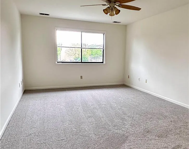 938 Cold Spring Rd #11 — Photo 9