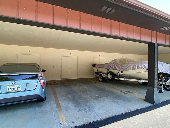 4th image of 130 Wilshire Drive #30